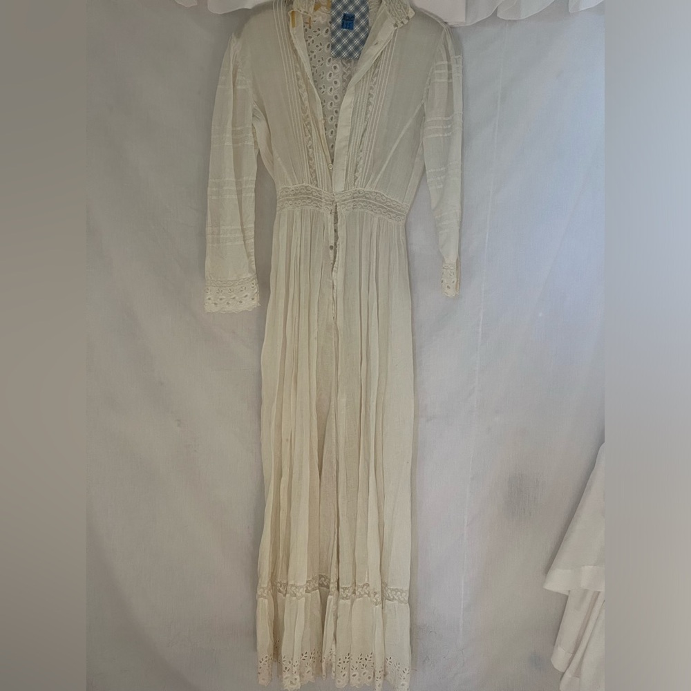 Antique white garment